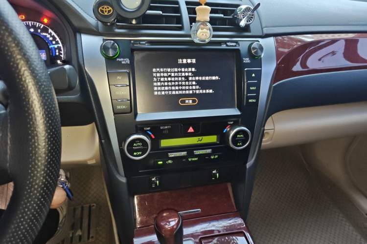 Used Toyota Camry 2012 2.0G Luxury Edition Audio And AC Panel