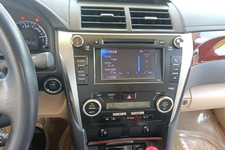 Used Toyota Camry 2012 2.5G Luxury Edition Audio And AC Panel