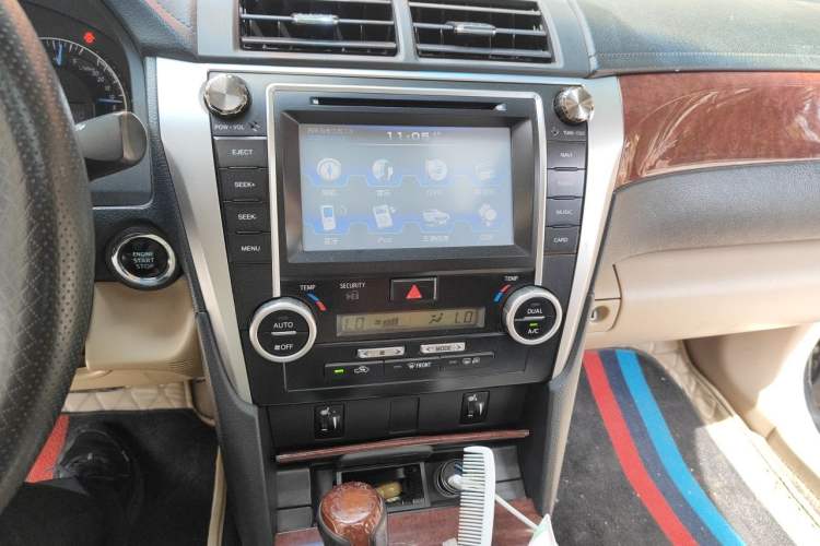 Used Toyota Camry 2012 2.5G Luxury Edition Audio And AC Panel