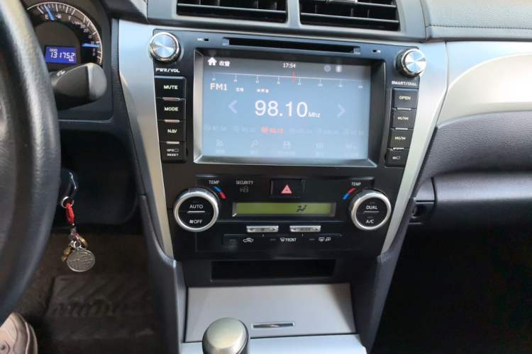 Used Toyota Camry 2012 Junrui 2.0S Radiant Edition Audio And AC Panel