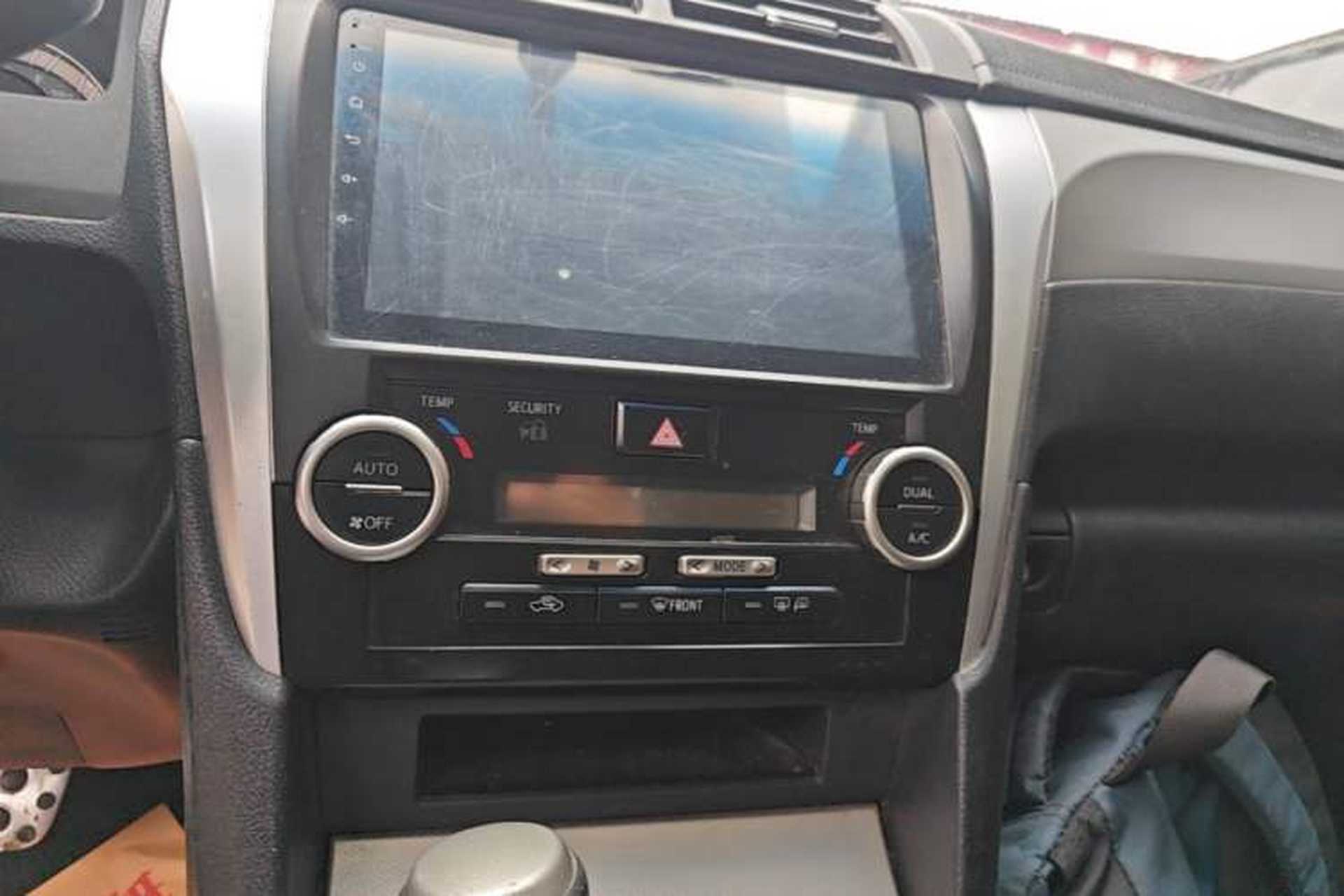 Used Toyota Camry 2012 Junrui 2.0S Radiant Edition Audio And AC Panel