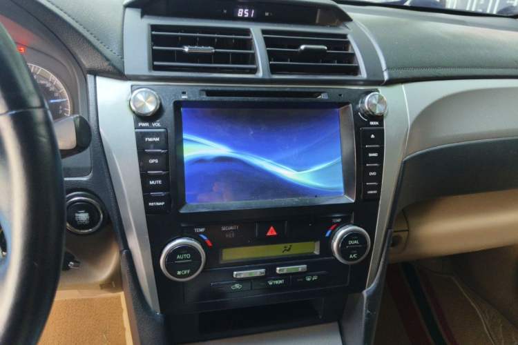 Used Toyota Camry 2012 Junrui 2.0S Radiant Edition Audio And AC Panel