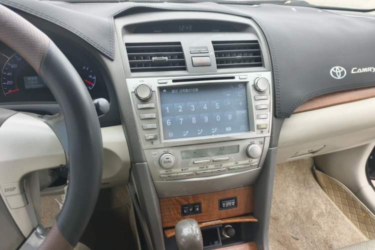 Used Toyota Camry 2012 200G Classic Luxury Edition Audio And AC Panel