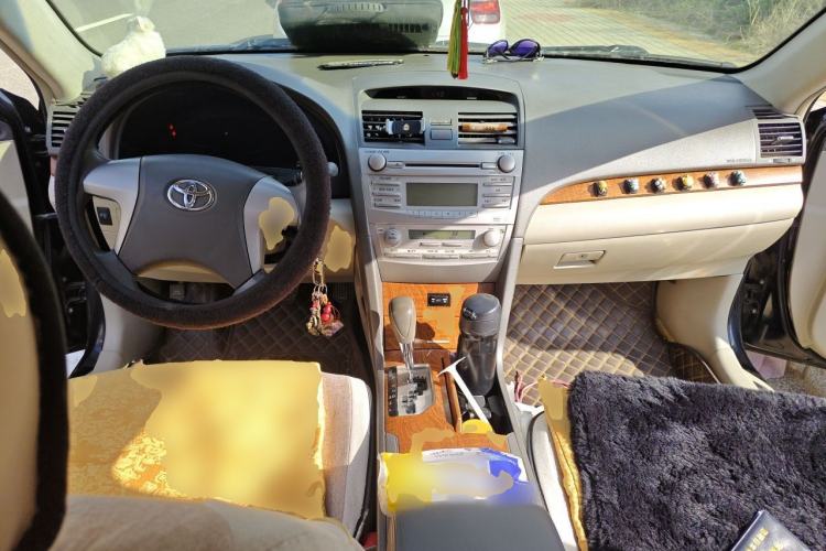 Used Toyota Camry 2012 200E Classic Elite Edition Center Console