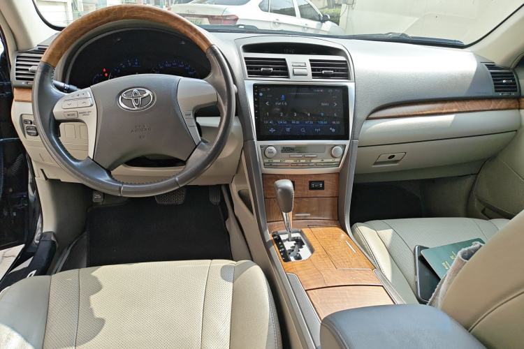 Used Toyota Camry 2012 200G Classic Luxury Edition Center Console
