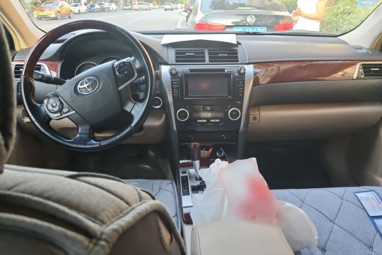 Used Toyota Camry 2012 2.5G Luxury Edition Center Console