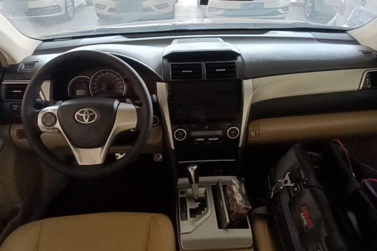 Used Toyota Camry 2012 Junrui 2.0S Radiant Edition Center Console
