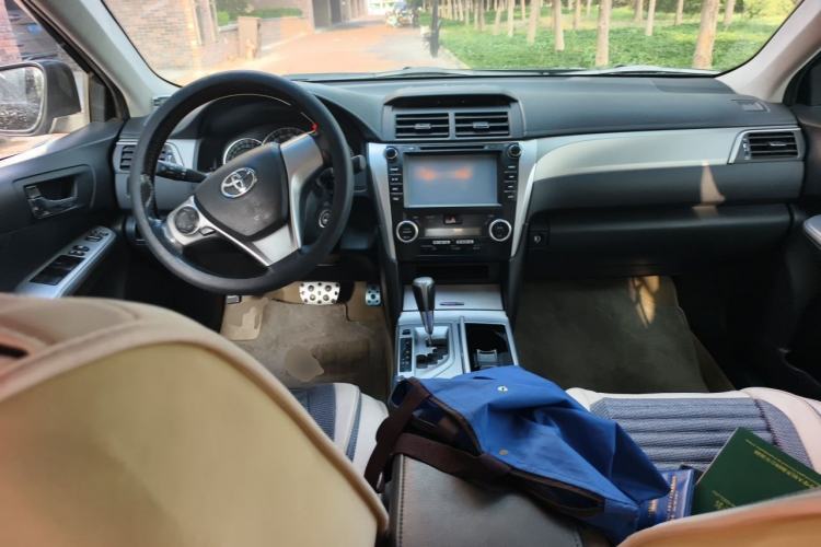 Used Toyota Camry 2012 Junrui 2.0S Radiant Edition Center Console