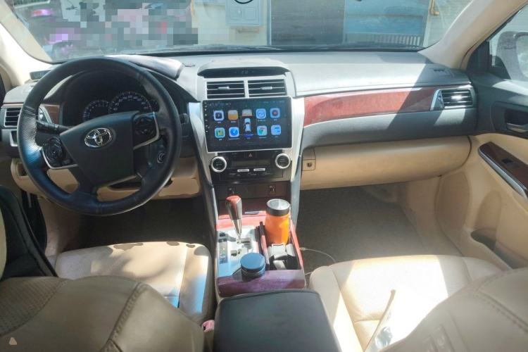 Used Toyota Camry 2012 2.0G Luxury Edition Center Console
