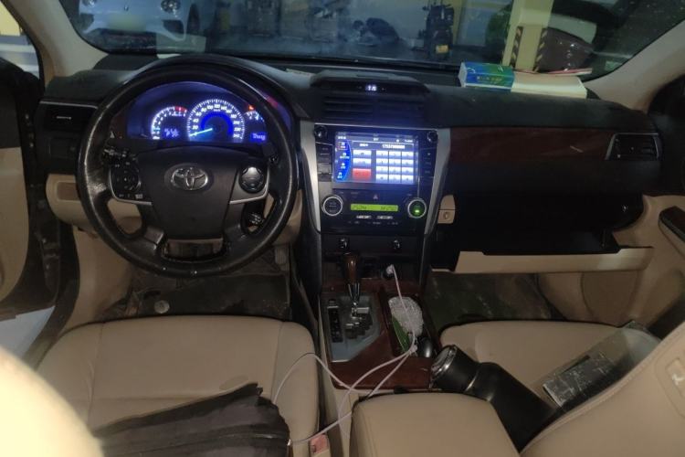 Used Toyota Camry 2012 2.5G Luxury Edition Center Console