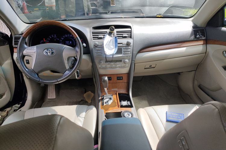 Used Toyota Camry 2012 200G Classic Luxury Edition Center Console