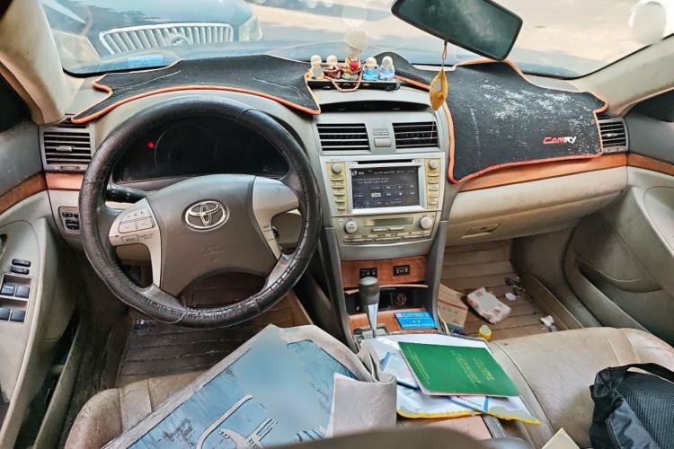 Used Toyota Camry 2012 200G Classic Luxury Edition Center Console