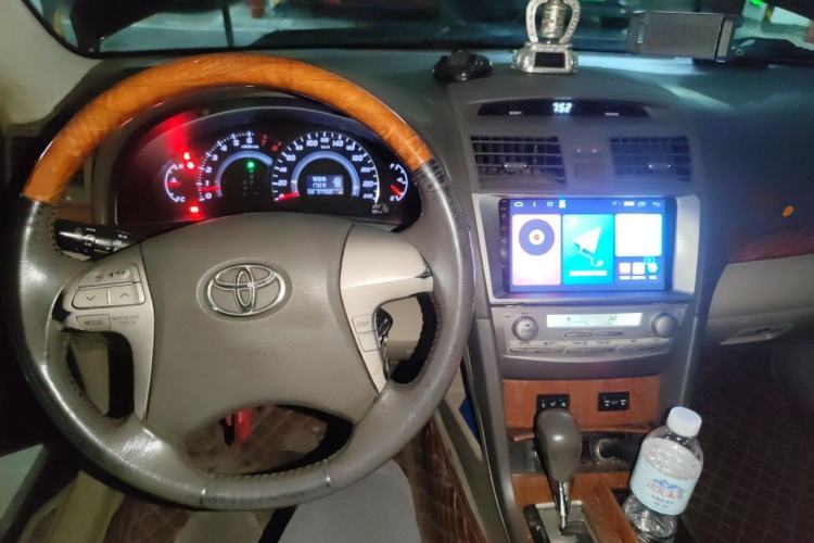 Used Toyota Camry 2012 200G Classic Luxury Edition Center Console