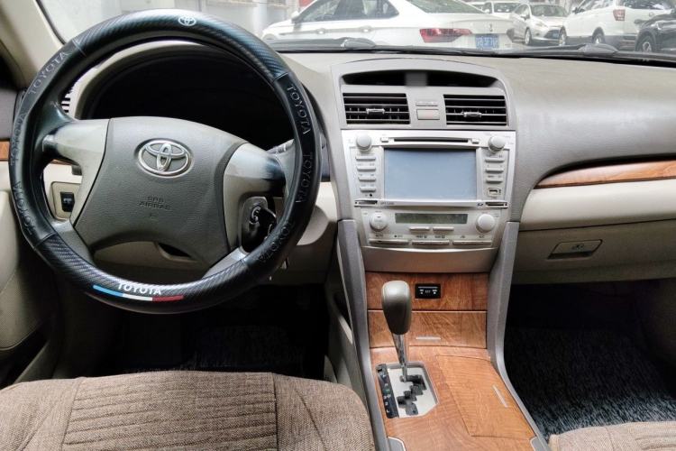 Used Toyota Camry 2012 200E Classic Elite Edition Center Console