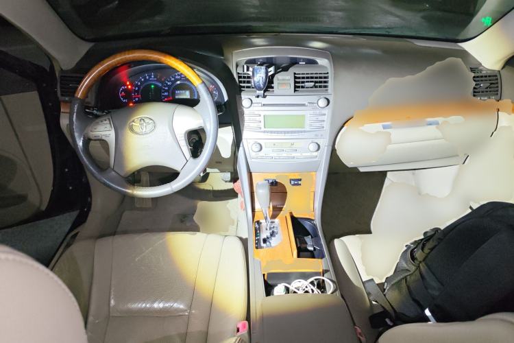 Used Toyota Camry 2012 200G Classic Luxury Edition Center Console