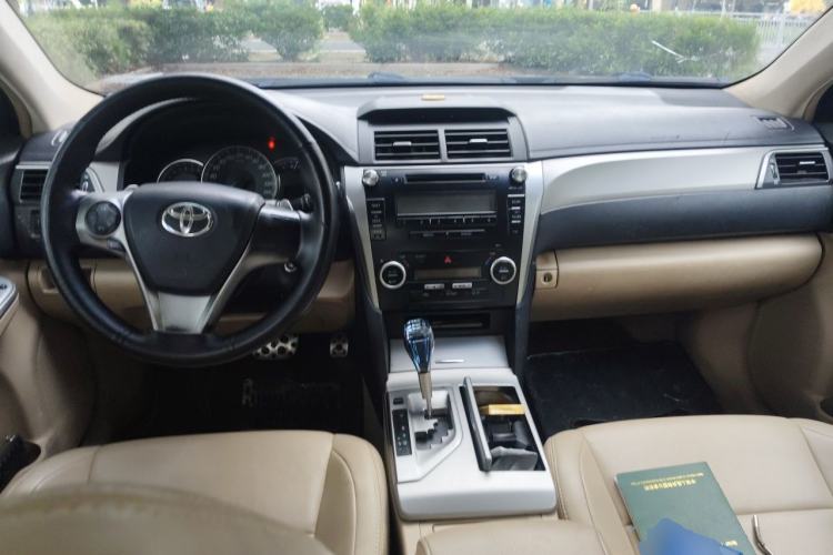 Used Toyota Camry 2012 Junrui 2.0S Radiant Edition Center Console
