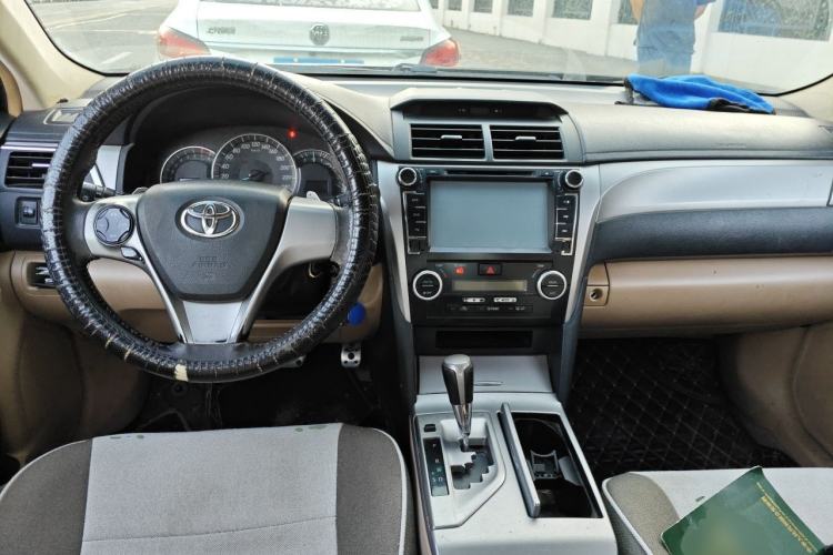 Used Toyota Camry 2012 Junrui 2.0S Radiant Edition Center Console