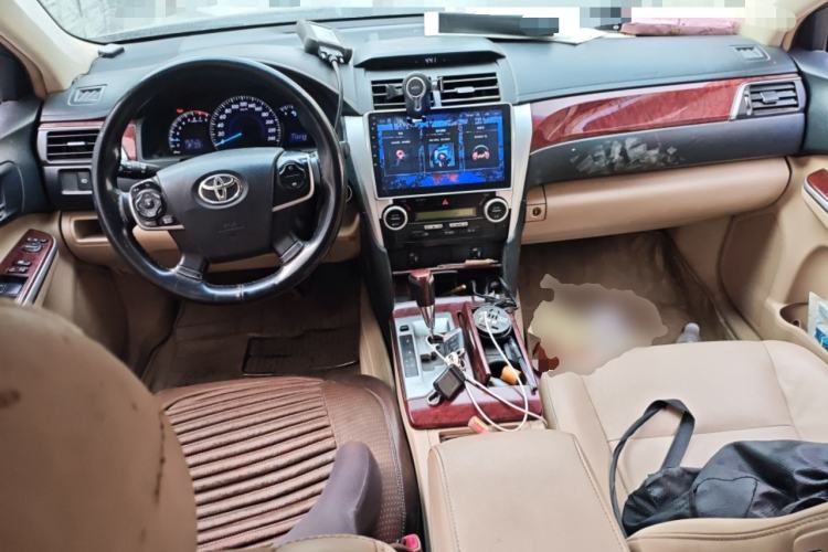 Used Toyota Camry 2012 2.0G Luxury Edition Center Console