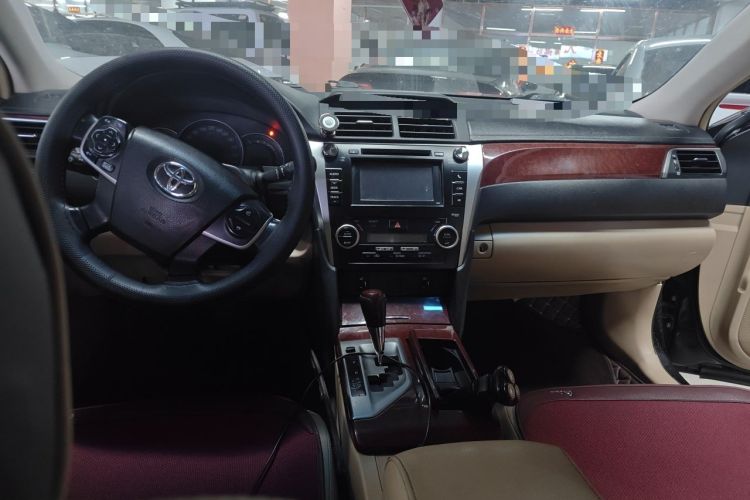 Used Toyota Camry 2012 2.0G Luxury Edition Center Console