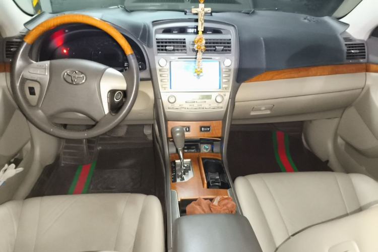 Used Toyota Camry 2012 200G Classic Luxury Edition Center Console