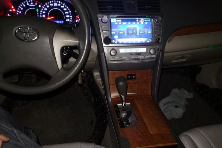 Used Toyota Camry 2012 200E Classic Elite Edition Center Console