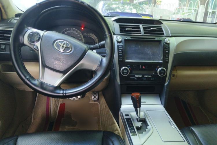 Used Toyota Camry 2012 Junrui 2.0S Radiant Edition Center Console