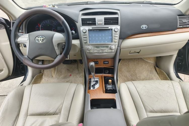 Used Toyota Camry 2012 200G Classic Luxury Edition Center Console
