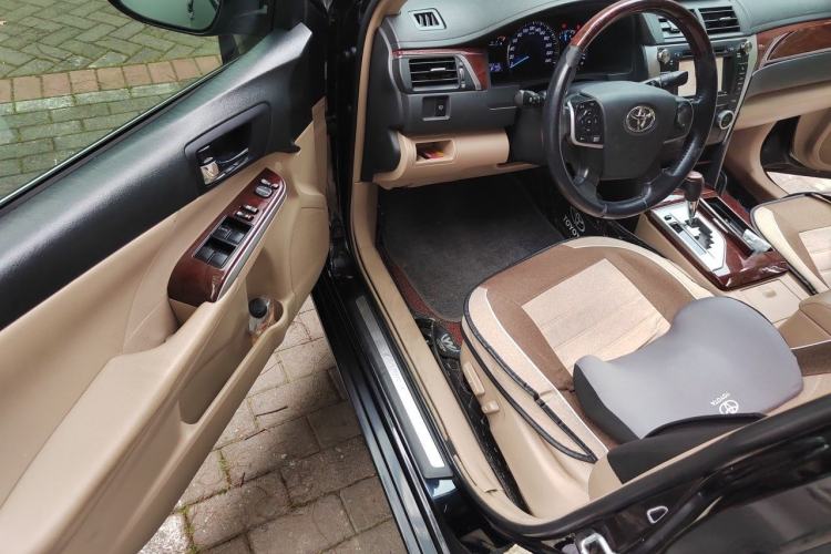 Used Toyota Camry 2012 2.5G Luxury Edition Driver Seat