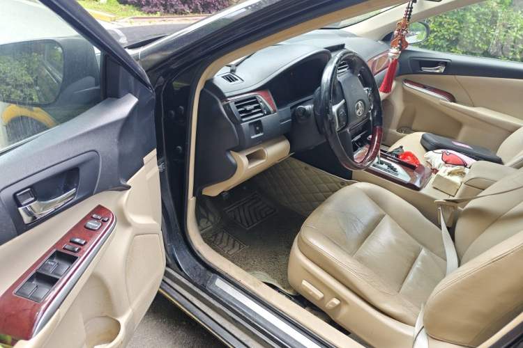 Used Toyota Camry 2012 2.0G Luxury Navigation Edition Driver Seat