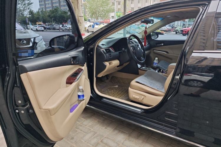 Used Toyota Camry 2012 2.5G Luxury Edition Driver Seat