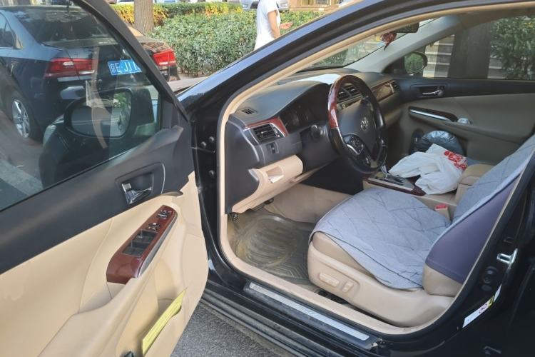 Used Toyota Camry 2012 2.5G Luxury Edition Driver Seat