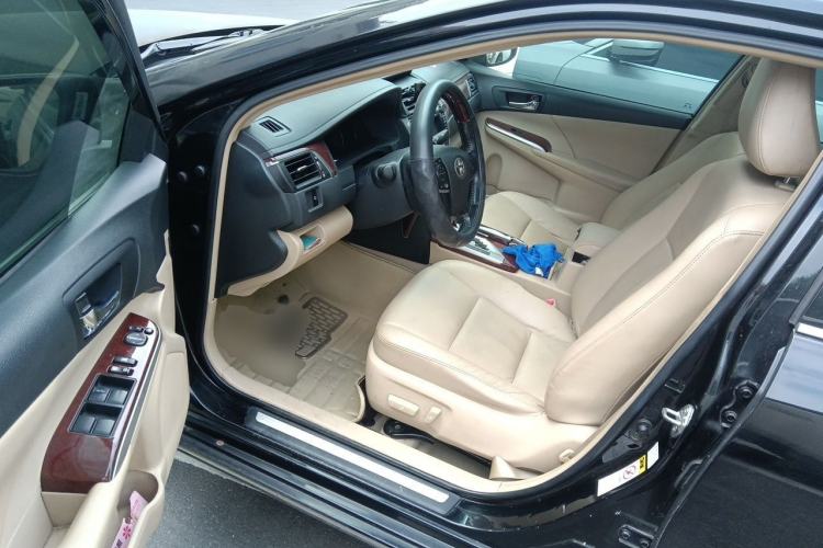 Used Toyota Camry 2012 2.0G Luxury Navigation Edition Driver Seat