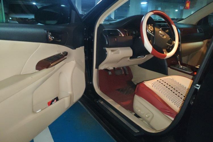 Used Toyota Camry 2012 2.5G Luxury Edition Driver Seat