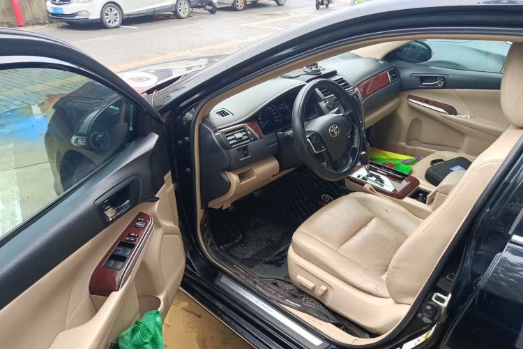 Used Toyota Camry 2012 2.0G Luxury Edition Driver Seat