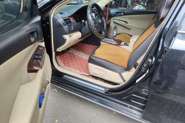 Used Toyota Camry 2012 2.5G Luxury Edition Driver Seat