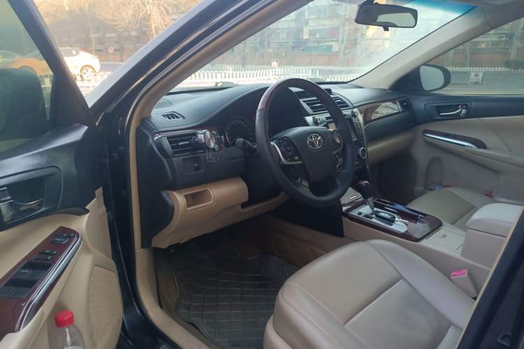 Used Toyota Camry 2012 2.5G Luxury Edition Driver Seat