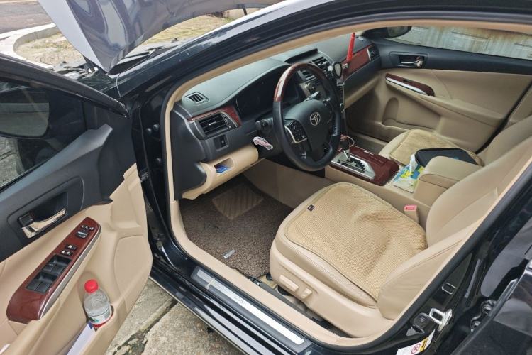 Used Toyota Camry 2012 2.5G Luxury Edition Driver Seat