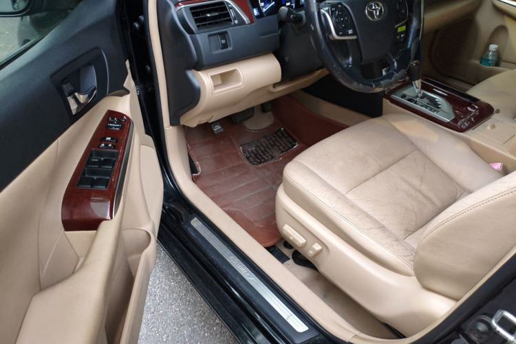 Used Toyota Camry 2012 2.5G Luxury Edition Driver Seat