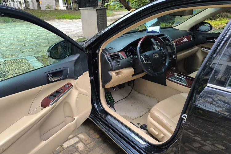 Used Toyota Camry 2012 2.0G Luxury Edition Driver Seat
