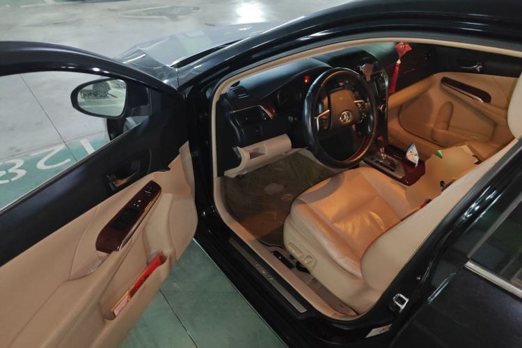 Used Toyota Camry 2012 2.5G Luxury Edition Driver Seat