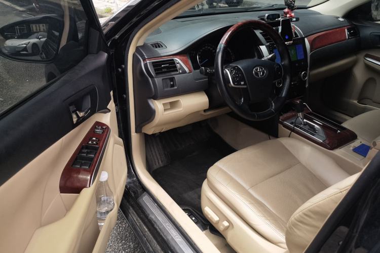 Used Toyota Camry 2012 2.5G Luxury Edition Driver Seat