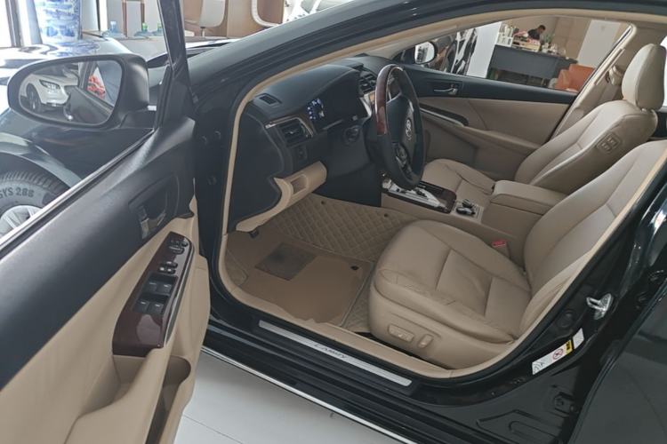 Used Toyota Camry 2012 2.5G Luxury Edition Driver Seat