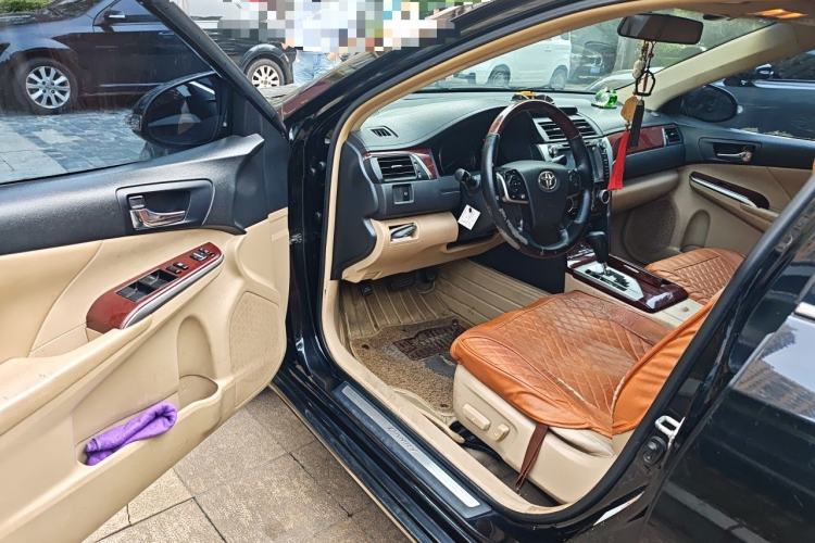 Used Toyota Camry 2012 2.0G Luxury Edition Driver Seat