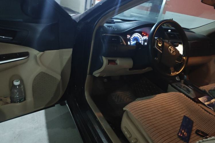 Used Toyota Camry 2012 2.5G Luxury Edition Driver Seat