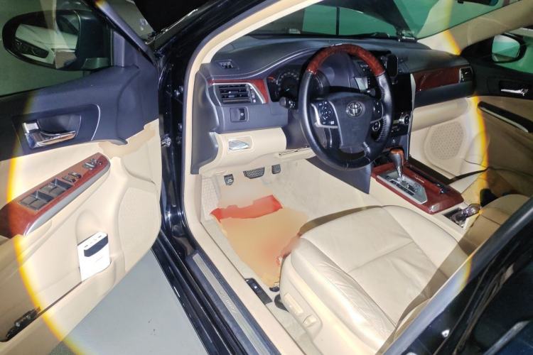 Used Toyota Camry 2012 2.0G Luxury Edition Driver Seat