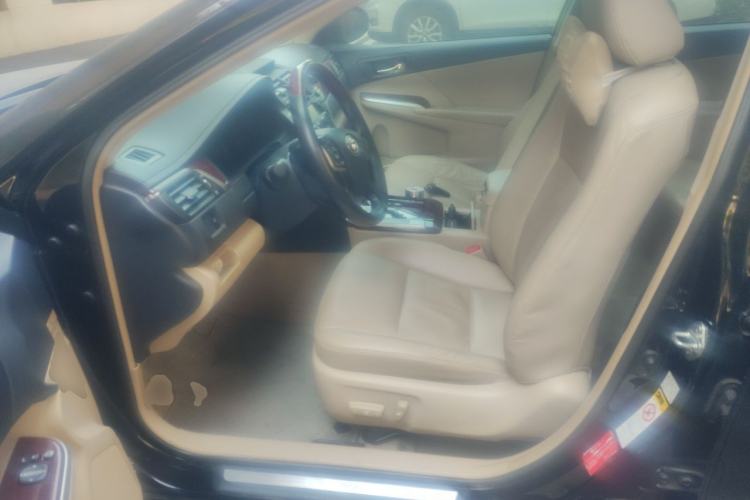 Used Toyota Camry 2012 2.5G Luxury Edition Driver Seat