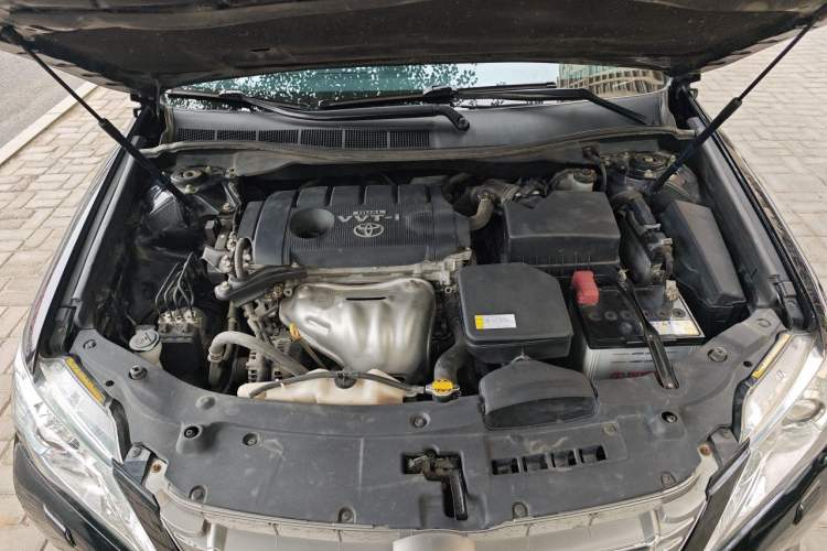 Used Toyota Camry 2012 2.5G Luxury Edition Engine Bay