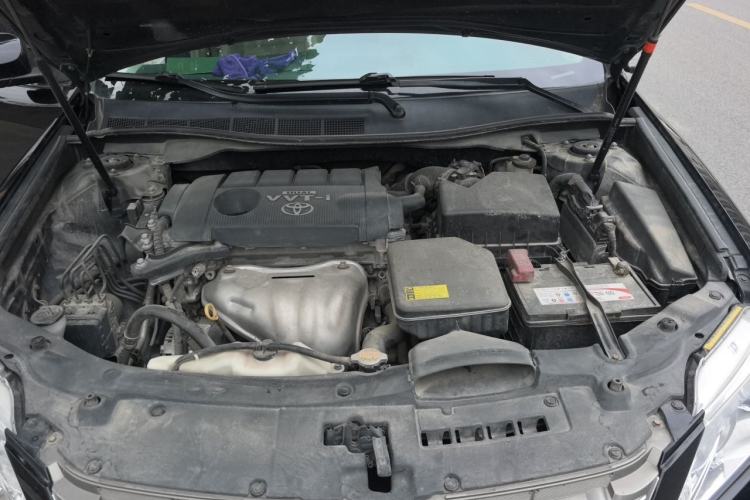Used Toyota Camry 2012 2.5G Luxury Edition Engine Bay