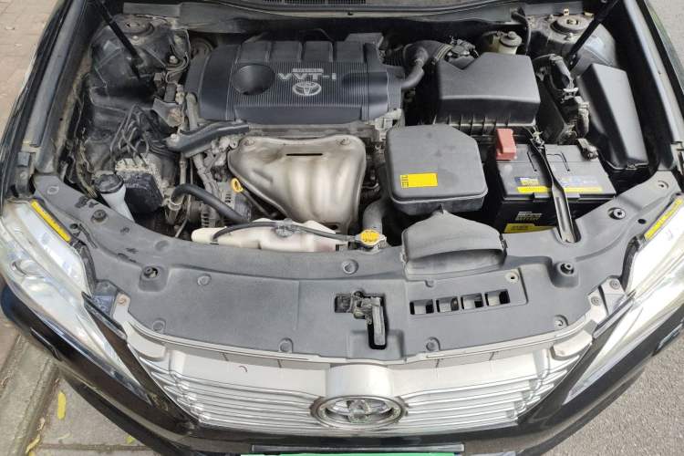 Used Toyota Camry 2012 2.5G Luxury Edition Engine Bay