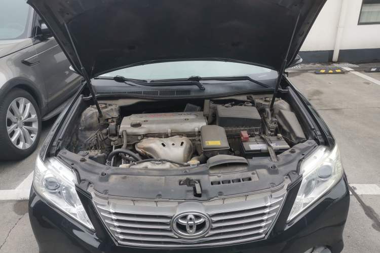 Used Toyota Camry 2012 2.0G Luxury Edition Engine Bay